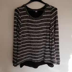Larry Levine Split Back Striped Sweater